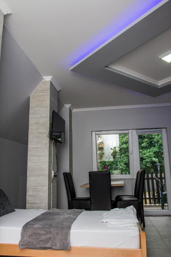 Palić Feher Akac Guest House מראה חיצוני תמונה