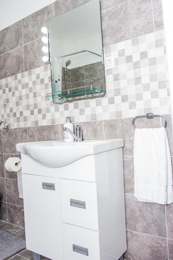 Palić Feher Akac Guest House מראה חיצוני תמונה
