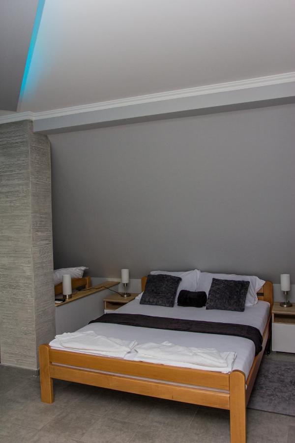 Palić Feher Akac Guest House מראה חיצוני תמונה